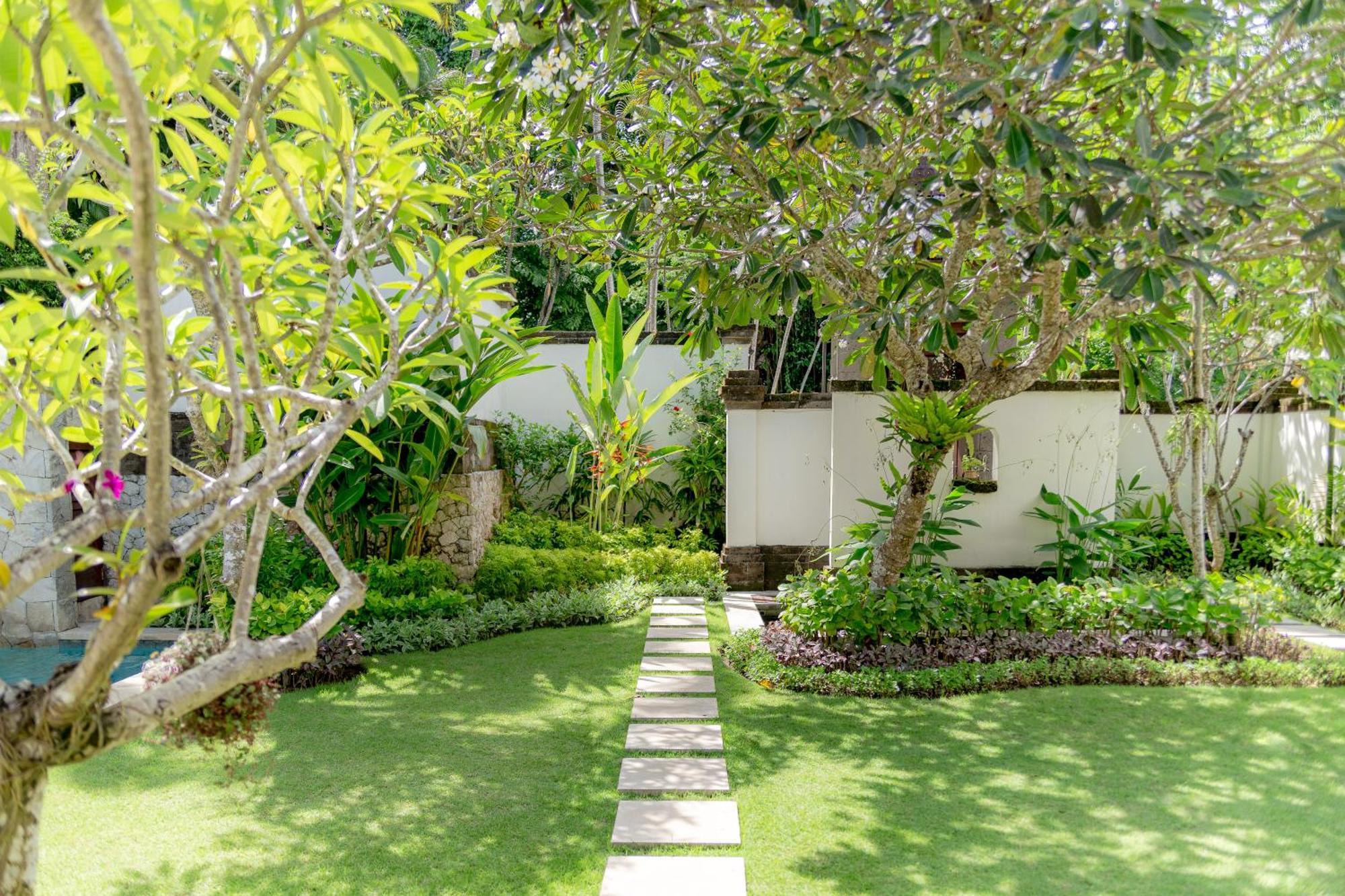 Villa Dorado - Steps From Jimbaran Beach Esterno foto